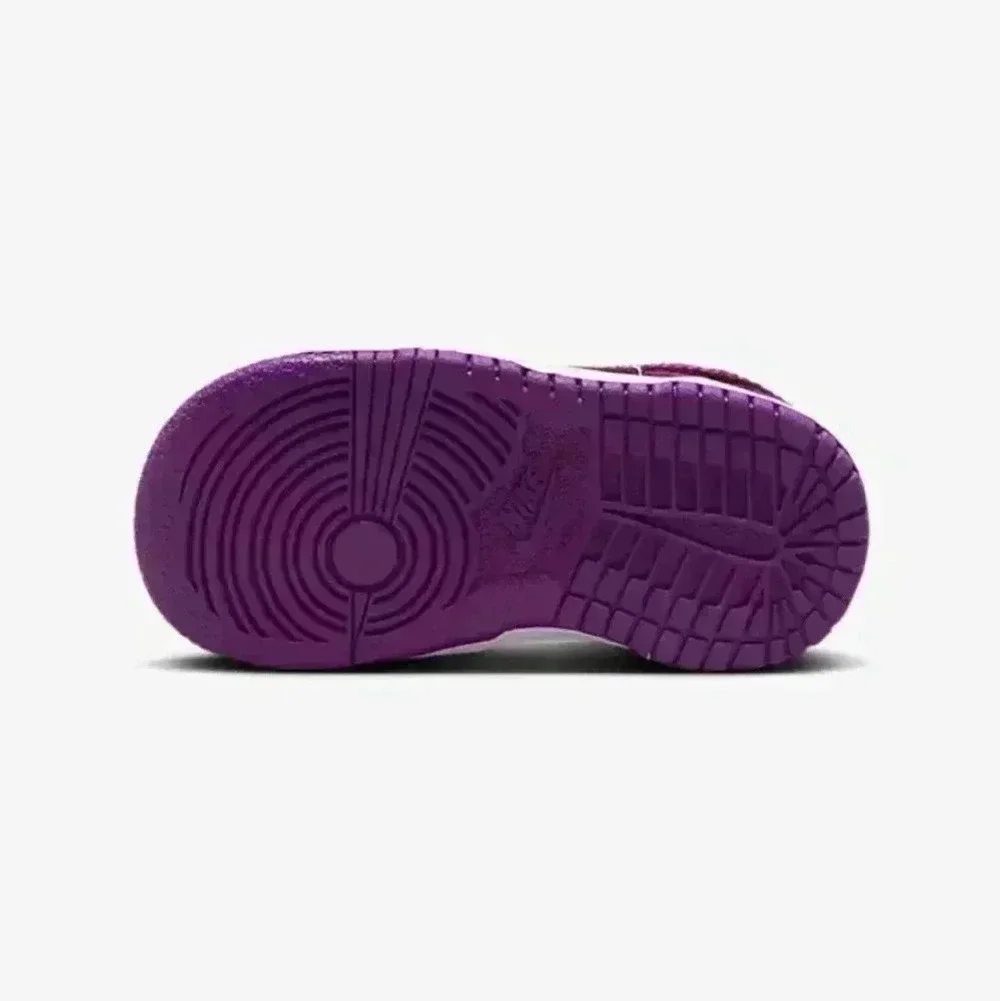 Nike Dunk Low Toddler Girls Sneakers Shoes Customized with Crystals Purple